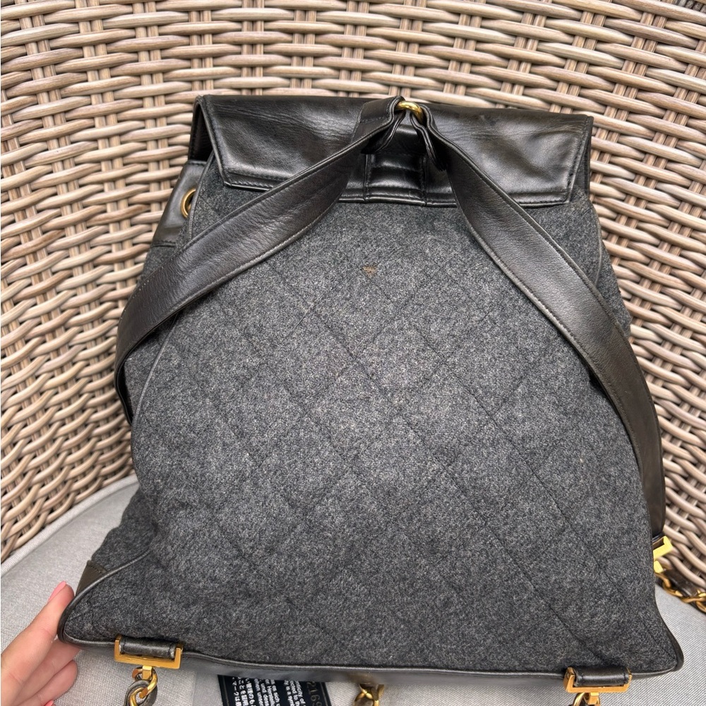Authentic CHANEL tweed leather black khaki backpack - Picture 8 of 15
